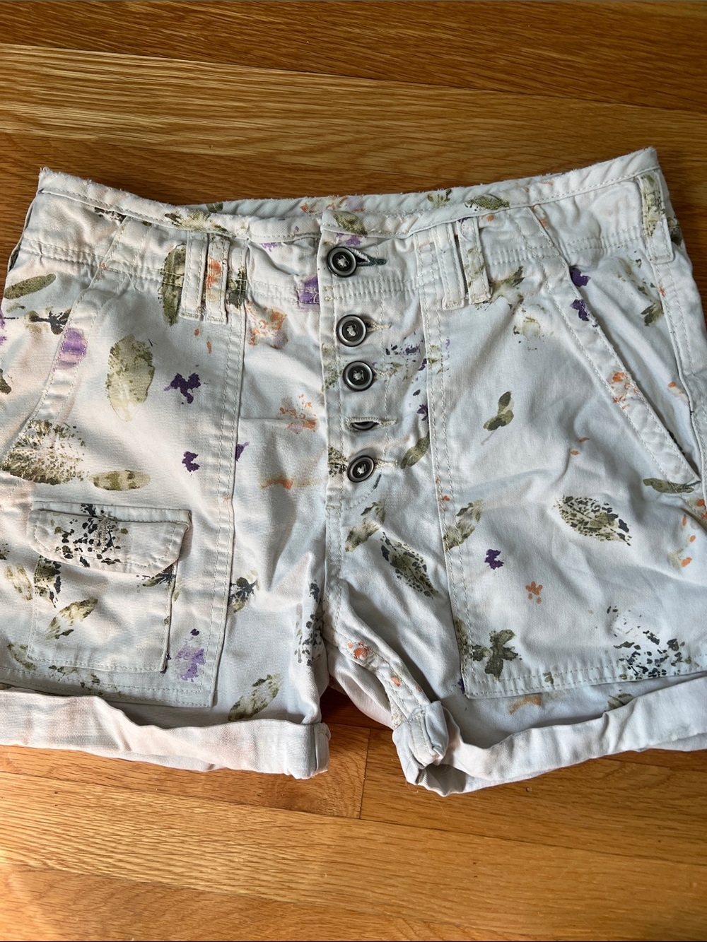 Pilcro White Floral-Print Cargo Shorts